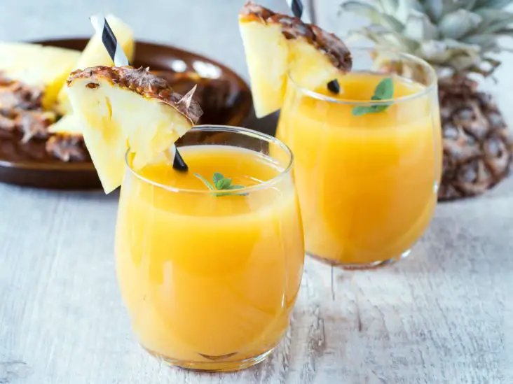 Pineapple Water Will Detox Your Liver, Help You Lose Weight, Reduce Joint Swelling And Pain!