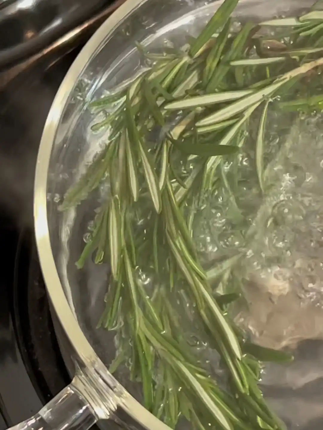 Boil Rosemary For 10 Minutes The Benefits And Impacts 0333