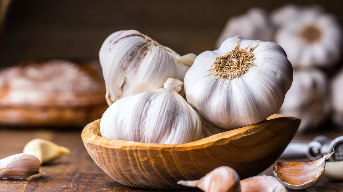 Garlic cloves