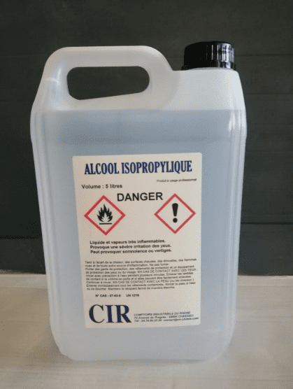 Isopropyl alcohol for treating bedbug infestations
