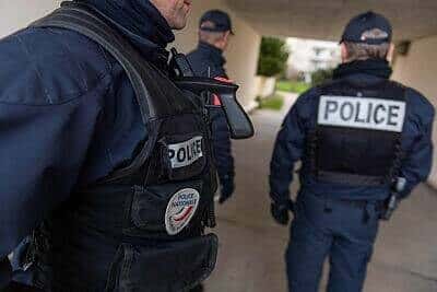 At 16 years old, Kylian opens the family home door holding a newborn baby — his mother cannot believe her eyes.