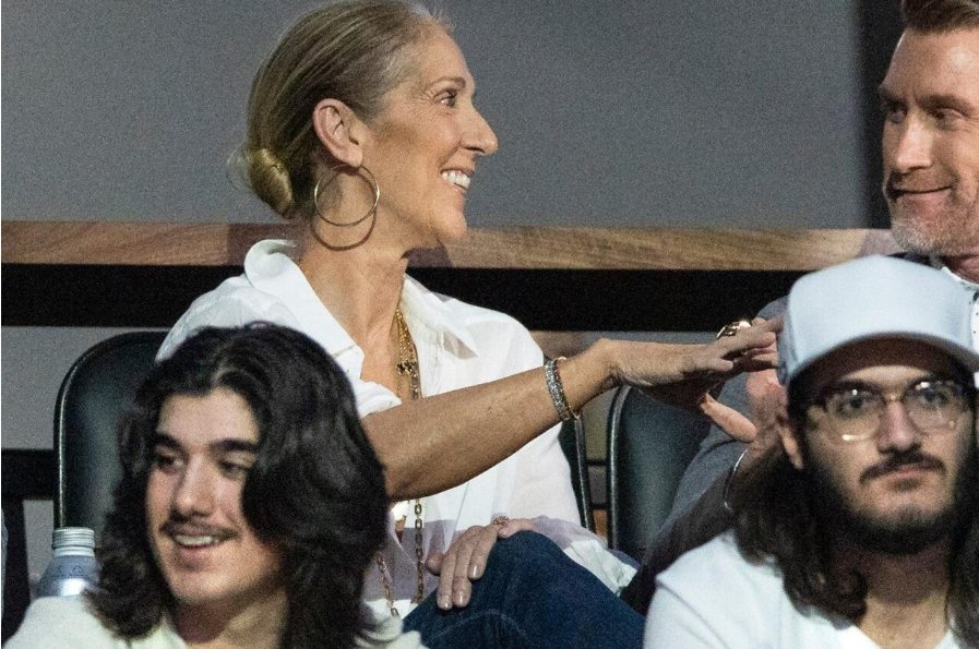 Céline Dion and René Angélil in concert