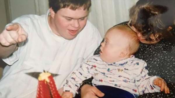 Lisa, Nic as a baby, and Nic's father