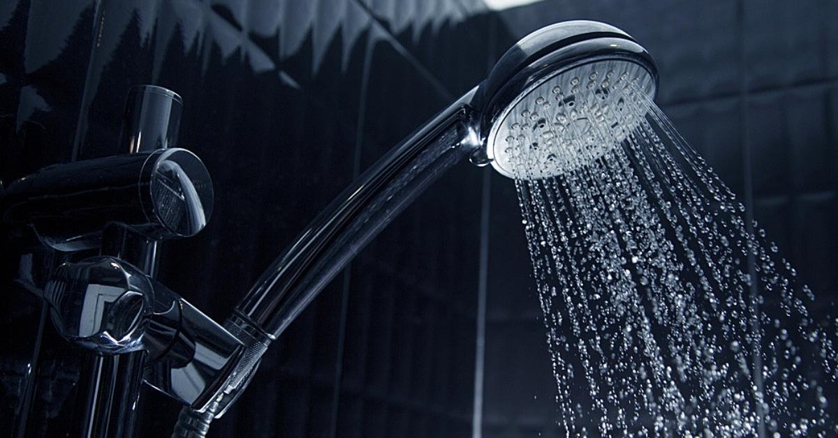 Aging Skin: The Ideal Shower Frequency After 65 (Experts Have Spoken)
